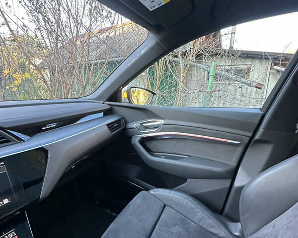 Бежевый Ауди E-Tron, объемом двигателя 0 л и пробегом 116 тыс. км за 35000 $, фото 38 на Automoto.ua