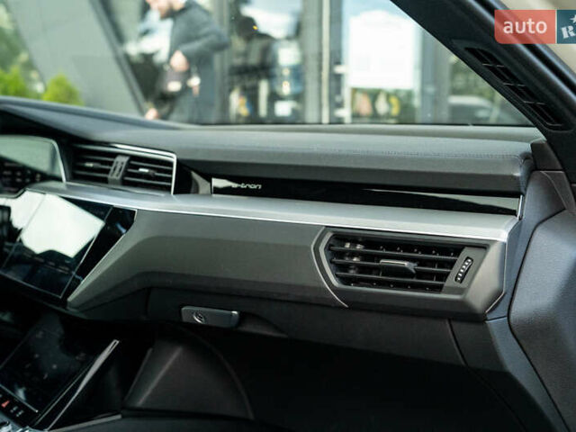 Бежевый Ауди E-Tron, объемом двигателя 0 л и пробегом 44 тыс. км за 36900 $, фото 44 на Automoto.ua