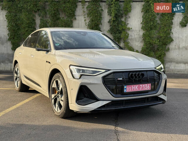 Бежевый Ауди E-Tron, объемом двигателя 0 л и пробегом 81 тыс. км за 39450 $, фото 6 на Automoto.ua