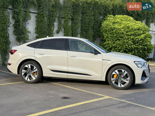Бежевый Ауди E-Tron, объемом двигателя 0 л и пробегом 81 тыс. км за 39450 $, фото 8 на Automoto.ua
