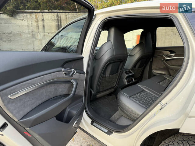 Бежевый Ауди E-Tron, объемом двигателя 0 л и пробегом 81 тыс. км за 39999 $, фото 47 на Automoto.ua