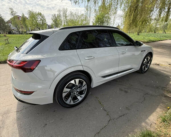 Бежевый Ауди E-Tron, объемом двигателя 0 л и пробегом 49 тыс. км за 34500 $, фото 13 на Automoto.ua