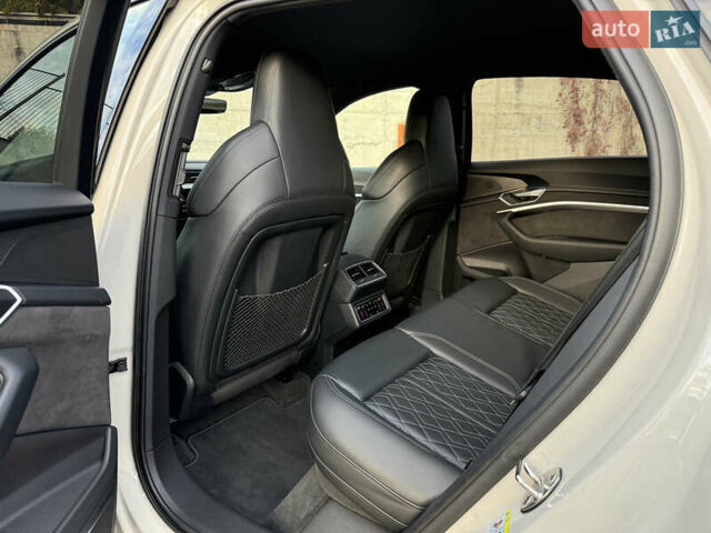 Бежевый Ауди E-Tron, объемом двигателя 0 л и пробегом 81 тыс. км за 39999 $, фото 53 на Automoto.ua