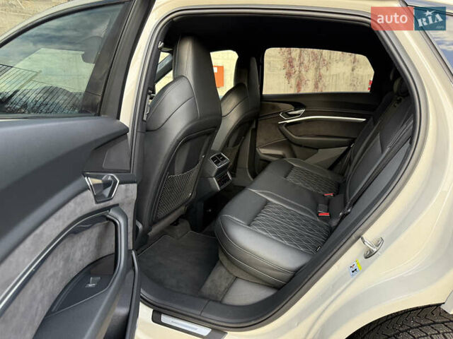 Бежевый Ауди E-Tron, объемом двигателя 0 л и пробегом 81 тыс. км за 39999 $, фото 52 на Automoto.ua