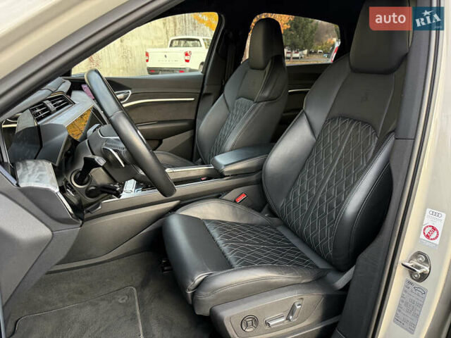 Бежевый Ауди E-Tron, объемом двигателя 0 л и пробегом 81 тыс. км за 39999 $, фото 41 на Automoto.ua