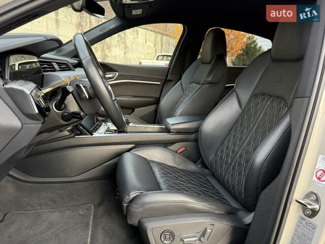 Бежевый Ауди E-Tron, объемом двигателя 0 л и пробегом 81 тыс. км за 39999 $, фото 44 на Automoto.ua