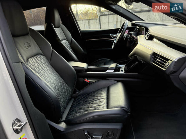 Бежевый Ауди E-Tron, объемом двигателя 0 л и пробегом 81 тыс. км за 39999 $, фото 71 на Automoto.ua