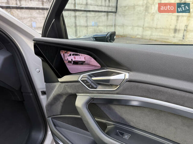 Бежевый Ауди E-Tron, объемом двигателя 0 л и пробегом 81 тыс. км за 39999 $, фото 77 на Automoto.ua