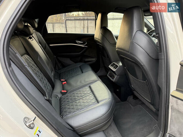 Бежевый Ауди E-Tron, объемом двигателя 0 л и пробегом 81 тыс. км за 39999 $, фото 66 на Automoto.ua