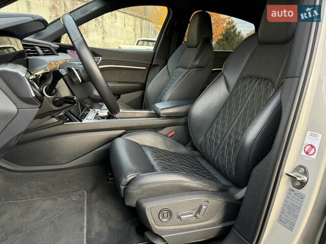 Бежевый Ауди E-Tron, объемом двигателя 0 л и пробегом 81 тыс. км за 39999 $, фото 43 на Automoto.ua