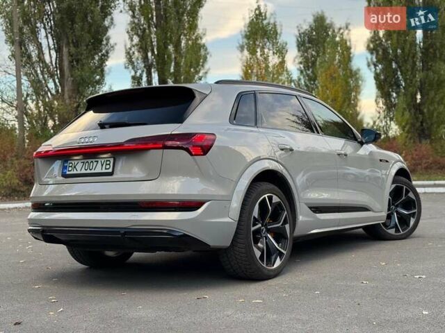 Бежевый Ауди E-Tron, объемом двигателя 0 л и пробегом 42 тыс. км за 51000 $, фото 36 на Automoto.ua