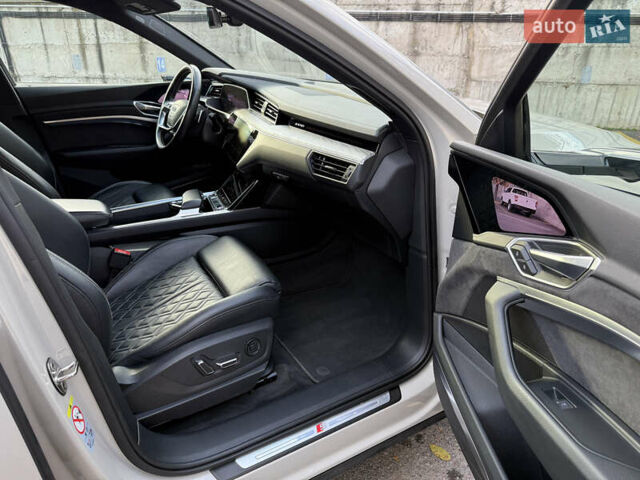 Бежевый Ауди E-Tron, объемом двигателя 0 л и пробегом 81 тыс. км за 39999 $, фото 69 на Automoto.ua