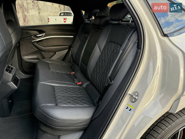 Бежевый Ауди E-Tron, объемом двигателя 0 л и пробегом 81 тыс. км за 39999 $, фото 54 на Automoto.ua