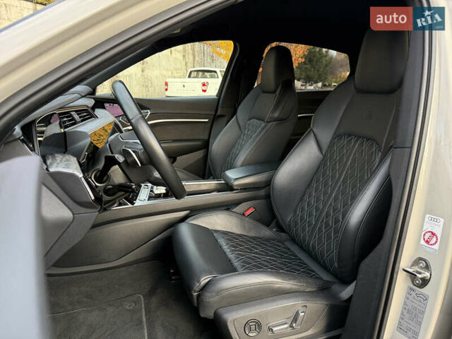 Бежевый Ауди E-Tron, объемом двигателя 0 л и пробегом 81 тыс. км за 39999 $, фото 42 на Automoto.ua