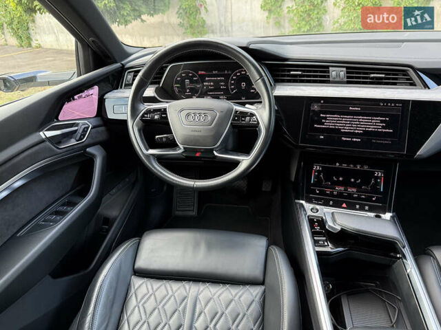 Бежевый Ауди E-Tron, объемом двигателя 0 л и пробегом 81 тыс. км за 39450 $, фото 61 на Automoto.ua