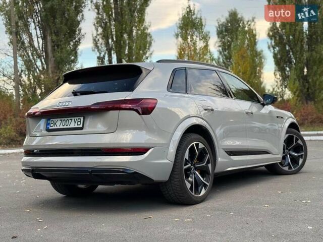 Бежевый Ауди E-Tron, объемом двигателя 0 л и пробегом 42 тыс. км за 51000 $, фото 37 на Automoto.ua
