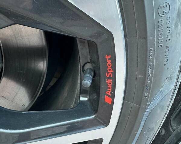 Бежевый Ауди E-Tron, объемом двигателя 0 л и пробегом 42 тыс. км за 51000 $, фото 11 на Automoto.ua