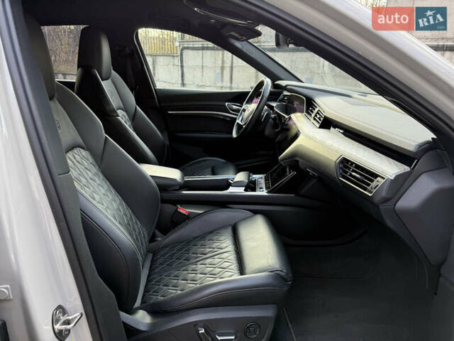 Бежевый Ауди E-Tron, объемом двигателя 0 л и пробегом 81 тыс. км за 39999 $, фото 70 на Automoto.ua