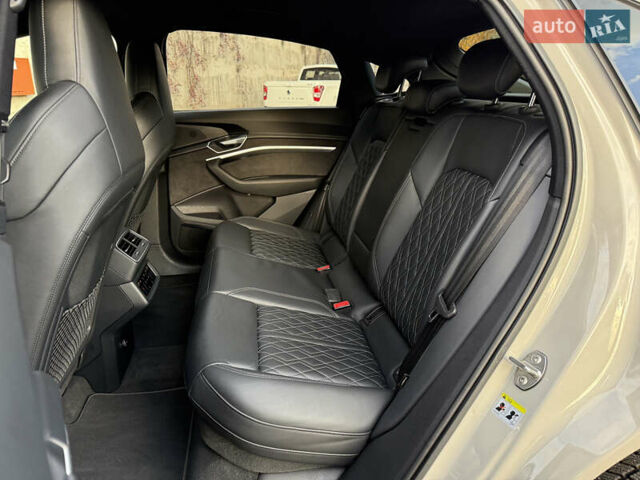 Бежевый Ауди E-Tron, объемом двигателя 0 л и пробегом 81 тыс. км за 39999 $, фото 53 на Automoto.ua