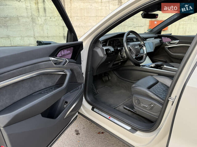 Бежевый Ауди E-Tron, объемом двигателя 0 л и пробегом 81 тыс. км за 39999 $, фото 44 на Automoto.ua