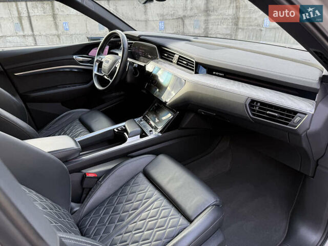 Бежевый Ауди E-Tron, объемом двигателя 0 л и пробегом 81 тыс. км за 39999 $, фото 75 на Automoto.ua