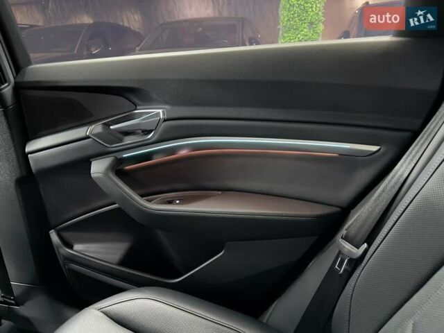 Бежевый Ауди E-Tron, объемом двигателя 0 л и пробегом 18 тыс. км за 49900 $, фото 34 на Automoto.ua