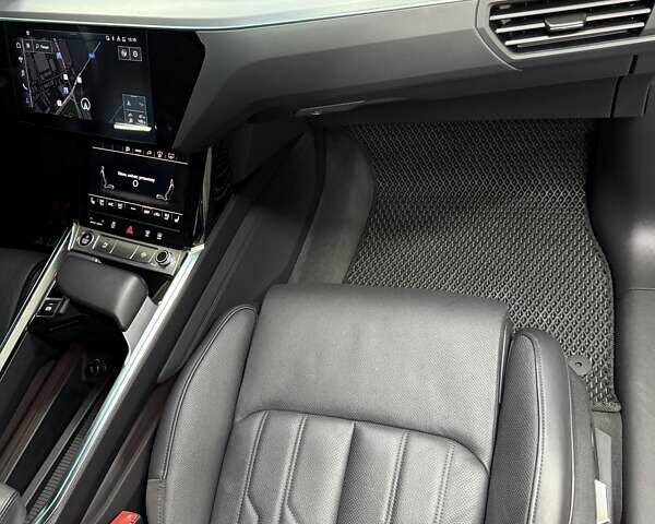 Бежевый Ауди E-Tron, объемом двигателя 0 л и пробегом 18 тыс. км за 49900 $, фото 21 на Automoto.ua