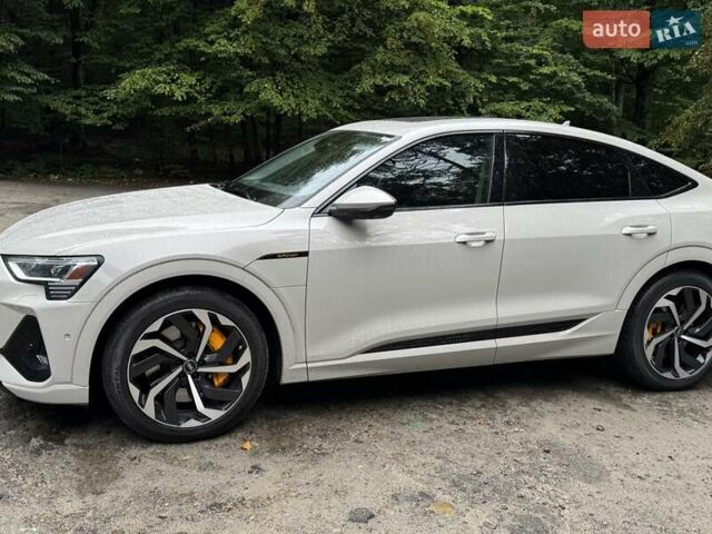 Бежевый Ауди E-Tron, объемом двигателя 0 л и пробегом 41 тыс. км за 39500 $, фото 10 на Automoto.ua