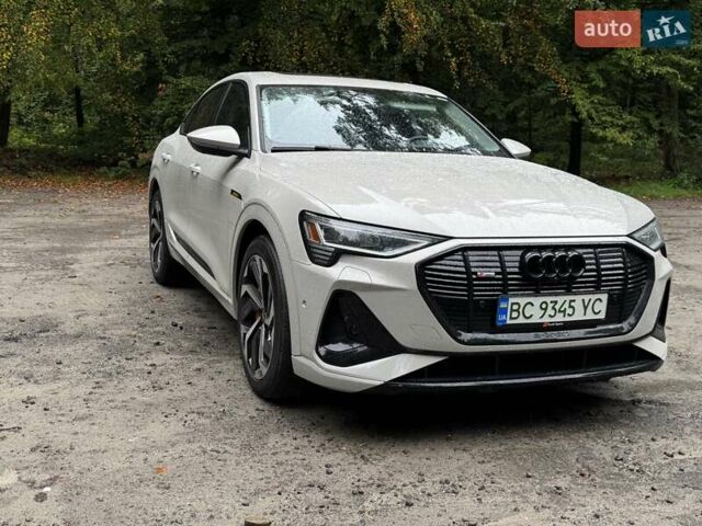 Бежевый Ауди E-Tron, объемом двигателя 0 л и пробегом 41 тыс. км за 39500 $, фото 7 на Automoto.ua
