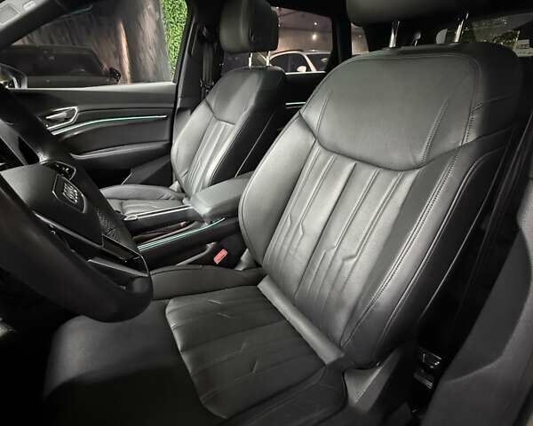 Бежевый Ауди E-Tron, объемом двигателя 0 л и пробегом 18 тыс. км за 49900 $, фото 20 на Automoto.ua