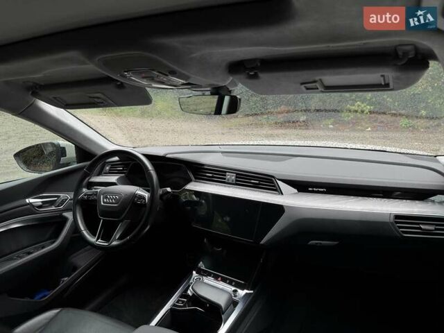 Бежевый Ауди E-Tron, объемом двигателя 0 л и пробегом 41 тыс. км за 39500 $, фото 13 на Automoto.ua