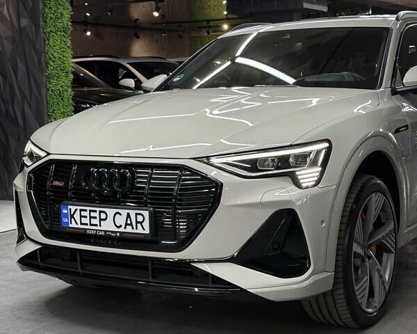 Бежевый Ауди E-Tron, объемом двигателя 0 л и пробегом 18 тыс. км за 49900 $, фото 9 на Automoto.ua