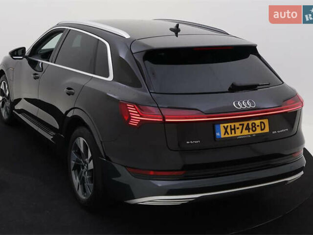 Чорний Ауді E-Tron, об'ємом двигуна 0 л та пробігом 109 тис. км за 32558 $, фото 41 на Automoto.ua