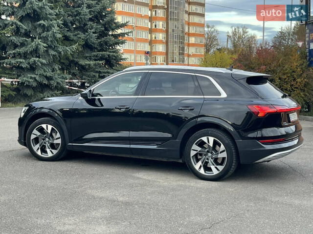 Чорний Ауді E-Tron, об'ємом двигуна 0 л та пробігом 109 тис. км за 32558 $, фото 3 на Automoto.ua