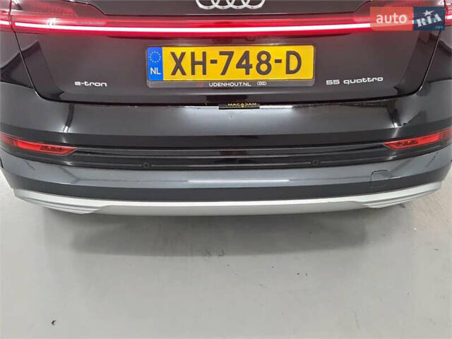 Чорний Ауді E-Tron, об'ємом двигуна 0 л та пробігом 109 тис. км за 32558 $, фото 38 на Automoto.ua
