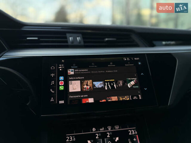 Черный Ауди E-Tron, объемом двигателя 0 л и пробегом 108 тыс. км за 33999 $, фото 49 на Automoto.ua