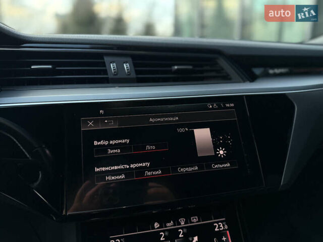 Черный Ауди E-Tron, объемом двигателя 0 л и пробегом 108 тыс. км за 33999 $, фото 45 на Automoto.ua