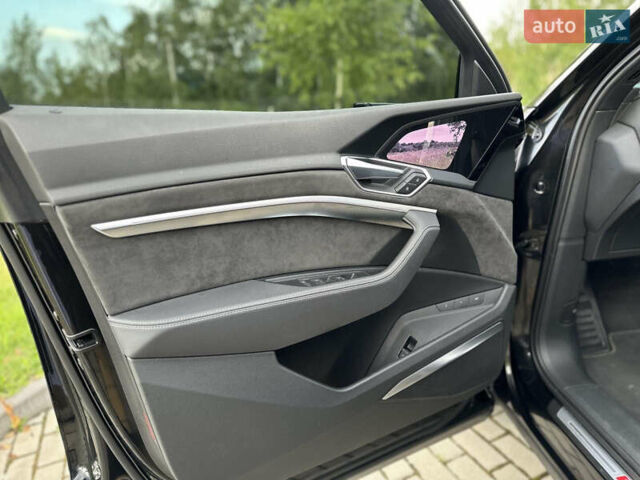 Черный Ауди E-Tron, объемом двигателя 0 л и пробегом 142 тыс. км за 37000 $, фото 19 на Automoto.ua
