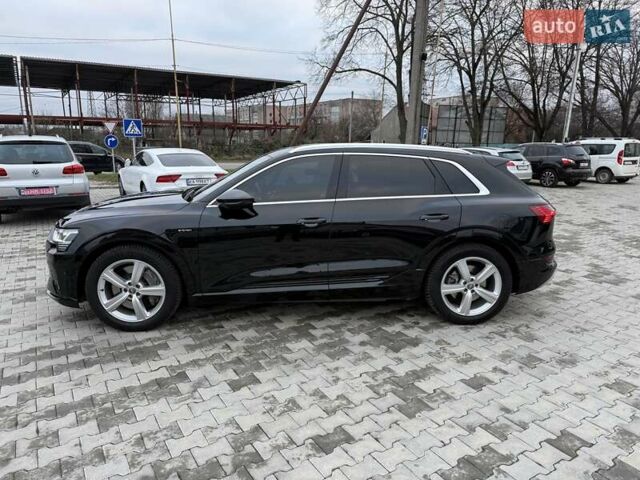 Черный Ауди E-Tron, объемом двигателя 0 л и пробегом 65 тыс. км за 29700 $, фото 6 на Automoto.ua