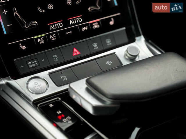 Чорний Ауді E-Tron, об'ємом двигуна 0 л та пробігом 140 тис. км за 26000 $, фото 79 на Automoto.ua