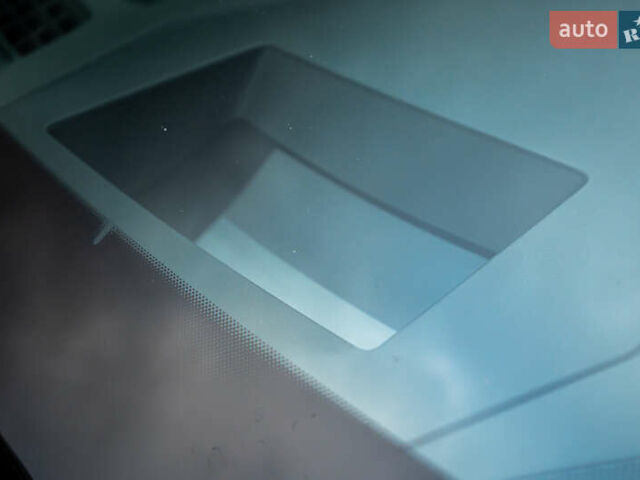 Чорний Ауді E-Tron, об'ємом двигуна 0 л та пробігом 100 тис. км за 31400 $, фото 38 на Automoto.ua