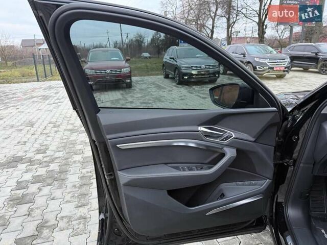 Черный Ауди E-Tron, объемом двигателя 0 л и пробегом 65 тыс. км за 29700 $, фото 24 на Automoto.ua