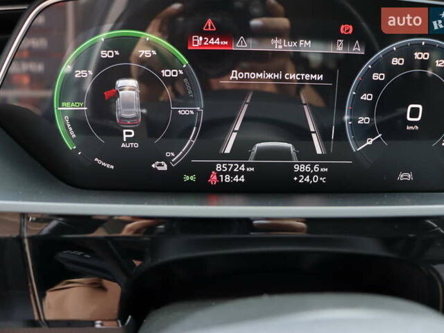 Чорний Ауді E-Tron, об'ємом двигуна 0 л та пробігом 86 тис. км за 29800 $, фото 22 на Automoto.ua