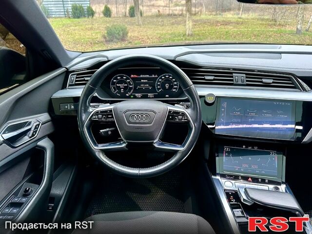 Черный Ауди E-Tron, объемом двигателя 0 л и пробегом 180 тыс. км за 25000 $, фото 13 на Automoto.ua