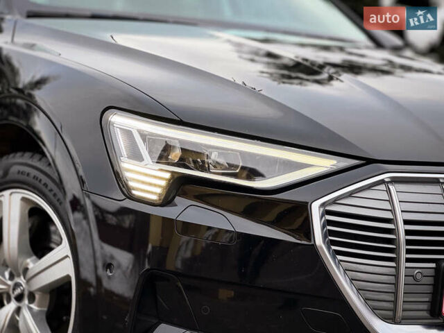Чорний Ауді E-Tron, об'ємом двигуна 0 л та пробігом 140 тис. км за 26000 $, фото 11 на Automoto.ua