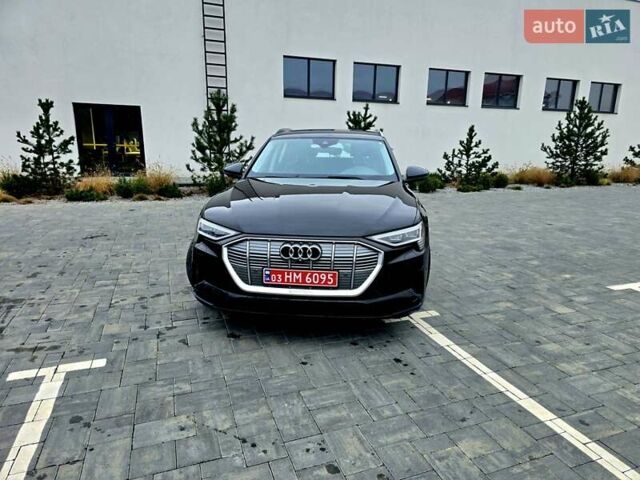 Чорний Ауді E-Tron, об'ємом двигуна 0 л та пробігом 135 тис. км за 22900 $, фото 12 на Automoto.ua