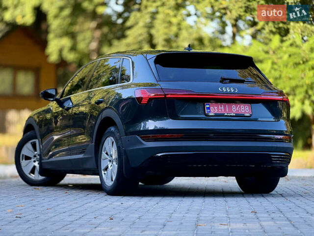 Черный Ауди E-Tron, объемом двигателя 0 л и пробегом 128 тыс. км за 28200 $, фото 35 на Automoto.ua
