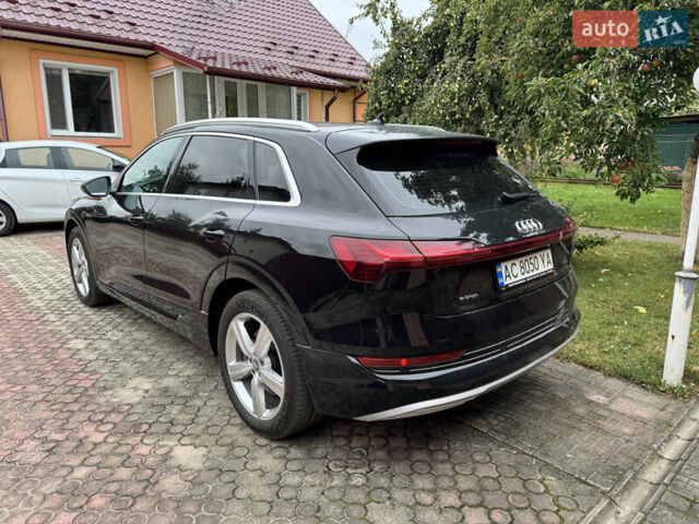 Чорний Ауді E-Tron, об'ємом двигуна 0 л та пробігом 211 тис. км за 20500 $, фото 5 на Automoto.ua
