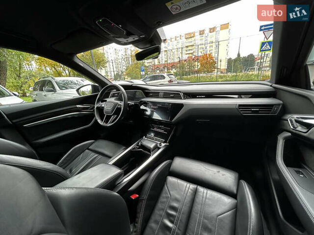Черный Ауди E-Tron, объемом двигателя 0 л и пробегом 101 тыс. км за 29350 $, фото 64 на Automoto.ua