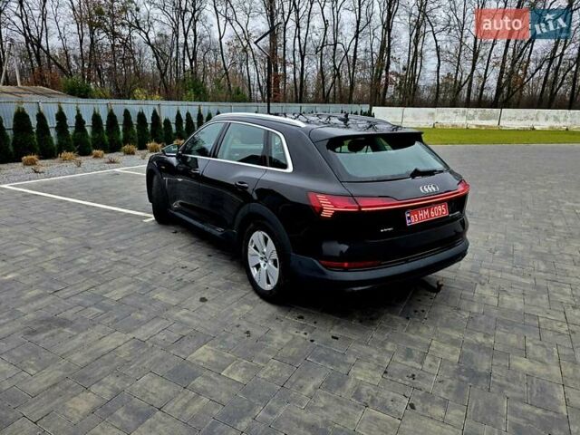 Чорний Ауді E-Tron, об'ємом двигуна 0 л та пробігом 135 тис. км за 22900 $, фото 33 на Automoto.ua